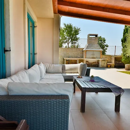 Apartamento Seaview Bugenvilla - Happy Ugljan