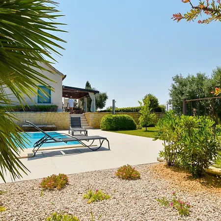 Seaview Bugenvilla - Happy Apartment Ugljan