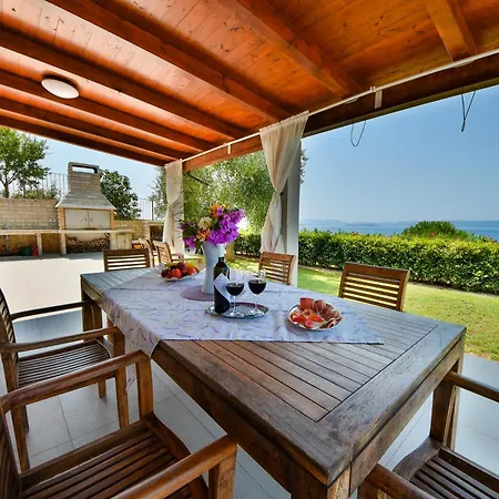 Apartment Seaview Bugenvilla - Happy